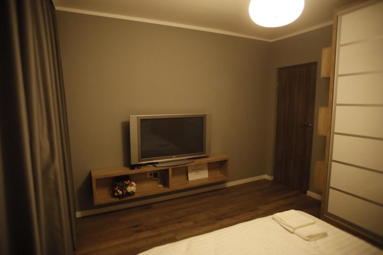 Rcc 3 Apartament Lägenhet Focşani Exteriör bild